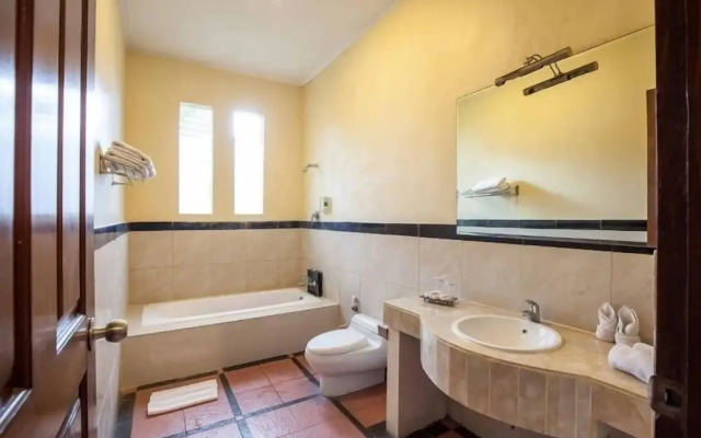 4 Bathroom Private Pool Villa near Seminyak Beach Bali