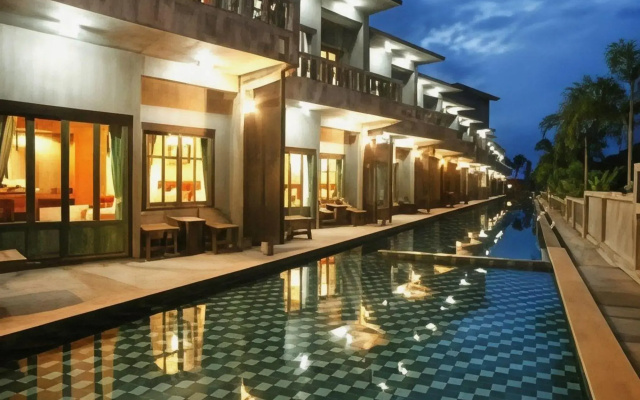 See Through Boutique Resort