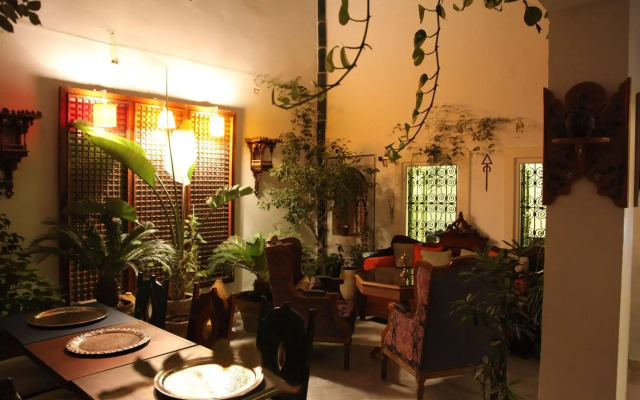 El Patio Courtyard House