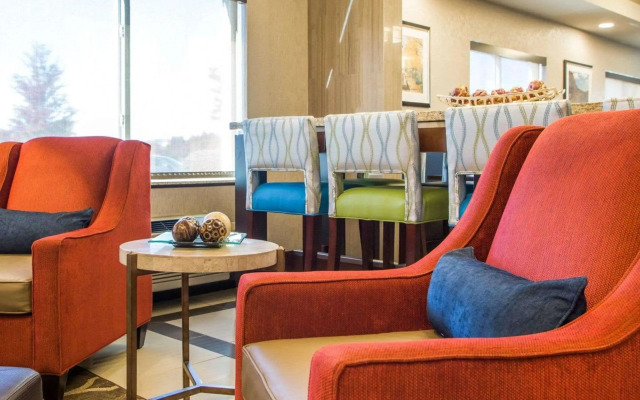 Comfort Suites Columbus West - Hilliard