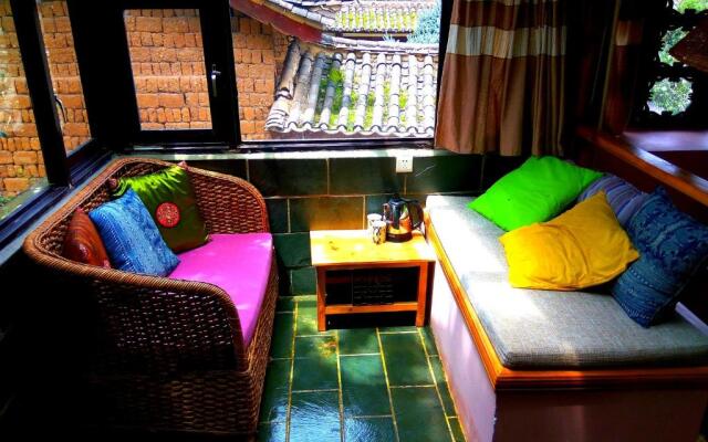 Lijiang Baisha Free Time Designed Hotel