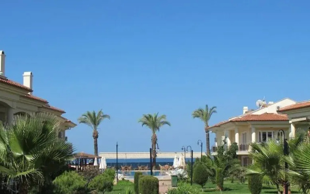 Villa AQ37 by JoyLettings