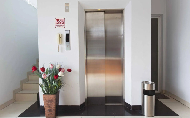 RedDoorz near Thamrin City