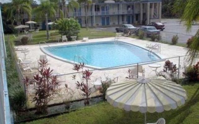 Melbourne All Suites Inn near I95