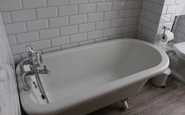 Immaculate 2-bed House