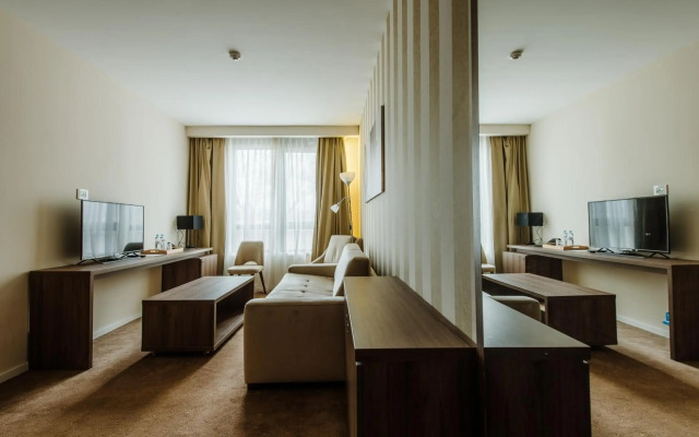 Hotel Nais