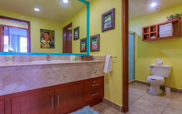 Beautiful Ground Floor Two Bedroom Suite at Ixchel