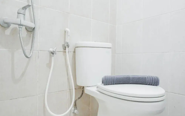 Comfortable 1BR at Nifarro Park Apartment