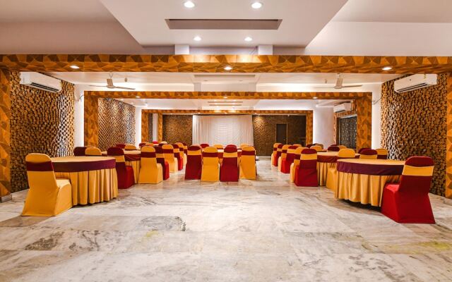 Fabhotel Shivani International