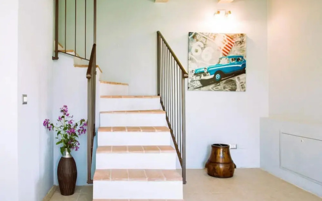 Luxury 2 Rooms Apt Azure in Siena Resort