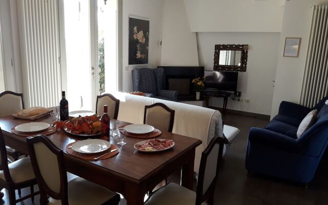 La Rocca Di Montalbino