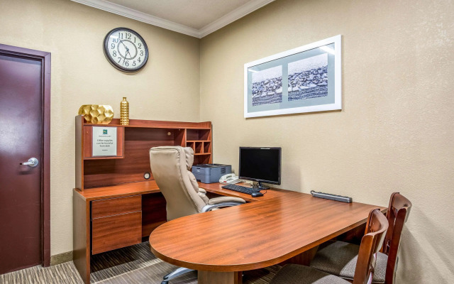 Quality Inn & Suites Seabrook - NASA - Kemah
