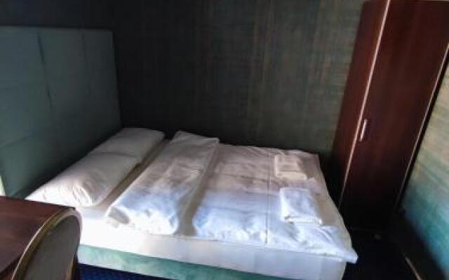 Nata Pokoje Gościnne Restauracja