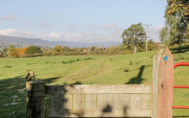 Woodside Barn