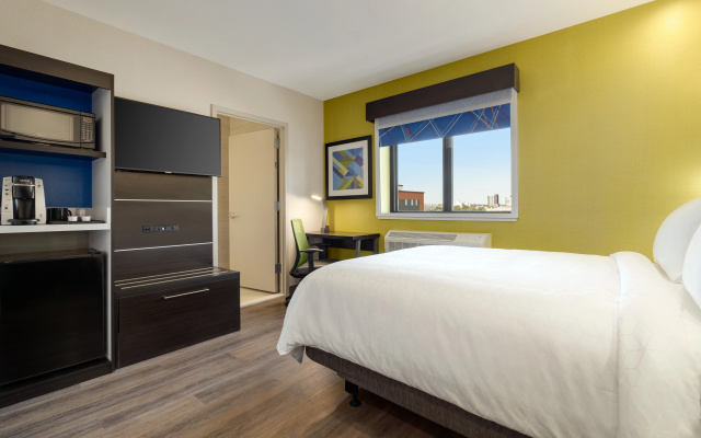 Holiday Inn Express Jamaica - JFK AirTrain - NYC by IHG