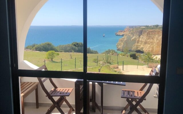 Apartment With one Bedroom in Carvoeiro, With Wonderful sea View and Furnished Balcony - 50 m From the Beach