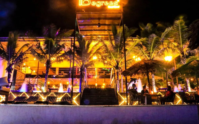 18 Degrees Beach Resort