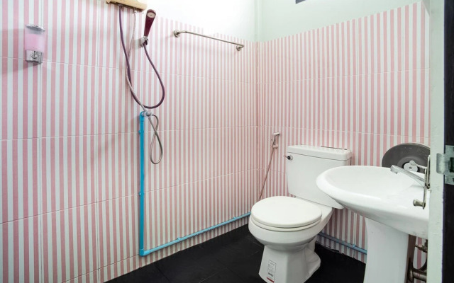 OYO 356 P.u. Guesthouse