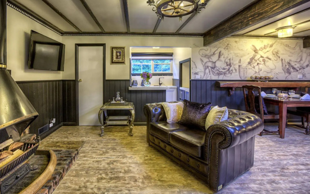 Aquila Nova Retreat