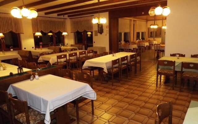 Hotel garni Zum Reinhartswald