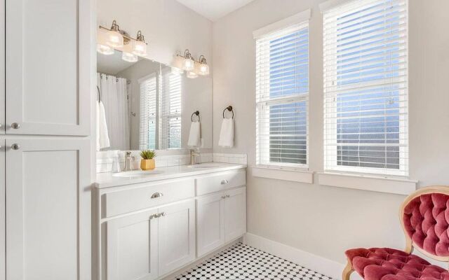 Harribo Townhome - Walk Everywhere - Downtown Fay