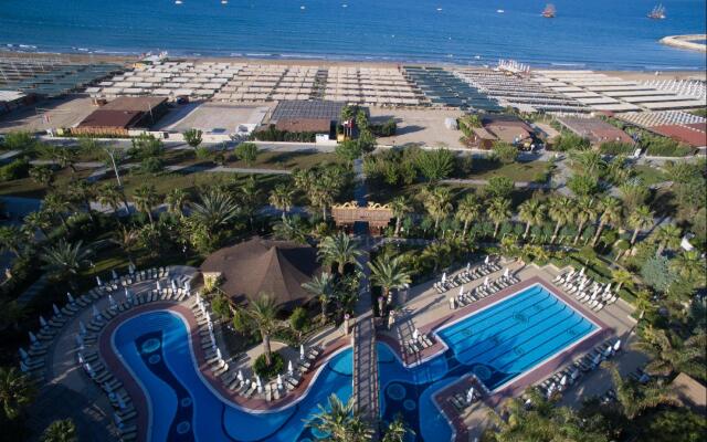 Royal Dragon Hotel – All Inclusive