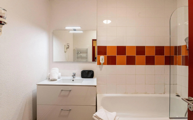 Zenitude Hotel-Residences Les Terrasses du Lac