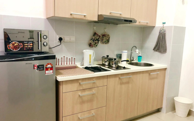 CozySoho-Cyberjaya,Netflix provided,fit 5pax – Kitchen – Cyberjaya
