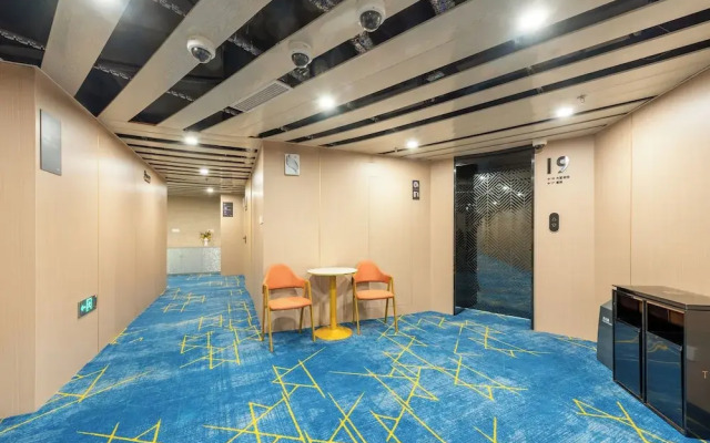 Lemon Hotel