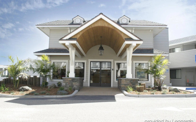 Pismo Lighthouse Suites