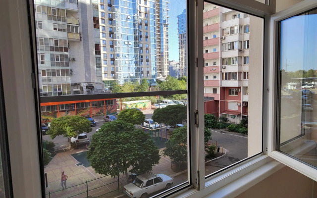 Апартаменты на улице Атарбекова 1/2