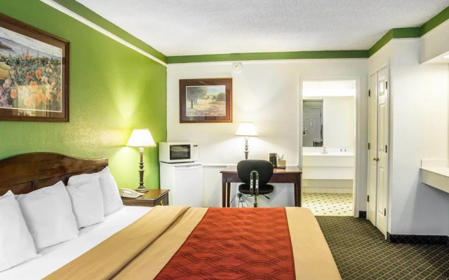 Quality Inn Airport
