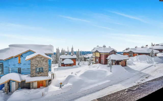 Opulence At Big White