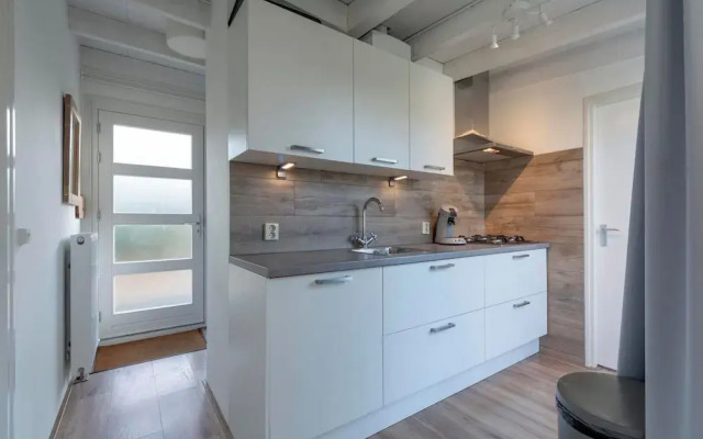 Bungalow in Sint Maartenszee Near Beach