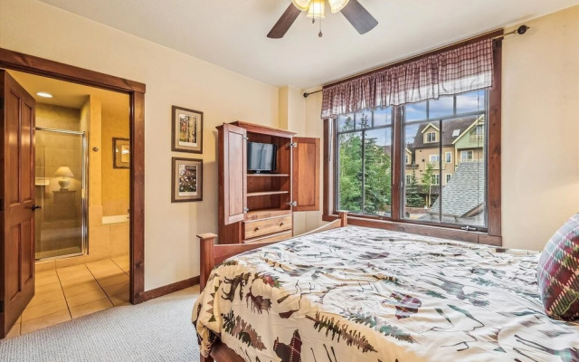 Main Street Station 3305 3 Bedroom Condo