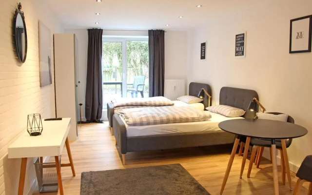 Moderne 1-Zimmer Wohnung mit Terasse, Küche, Bad mit Dusche, TV & WIFI - фото 4