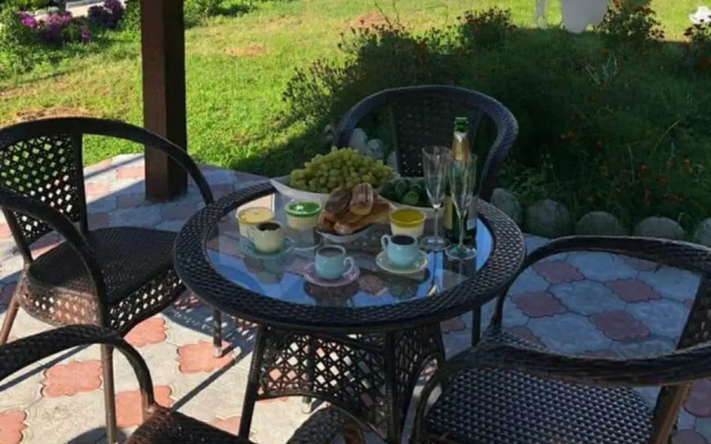 Домик Счастья (Сухум)