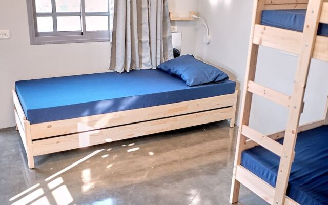 Pepo Hostel Tel Aviv