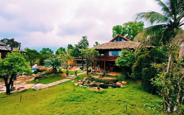 Moc Homestay & Villa