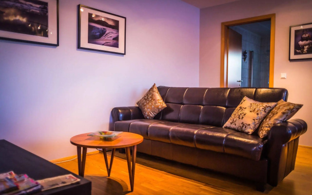 Bakki Hostel and Apartments