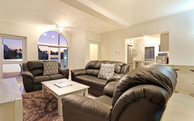 Camps Bay Beach Apartment