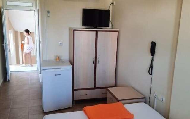 Yunus Hotel & Bungalow