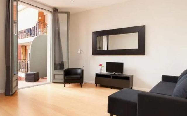 Modern apartment with a large balcony and A/C