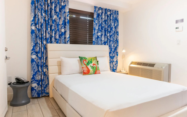 Waterside Hotel and Suites