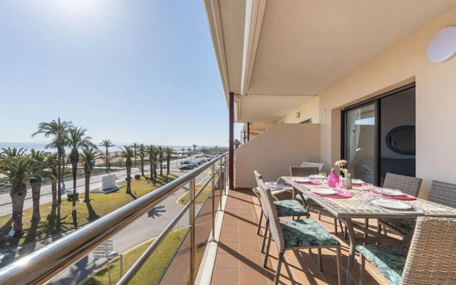 Apartment in Empuriabrava With Sea Views