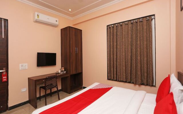 OYO 4026 Royal Inn