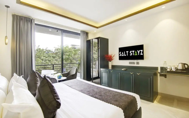 Saltstayz Premier – Galleria Market Road & Sector 27