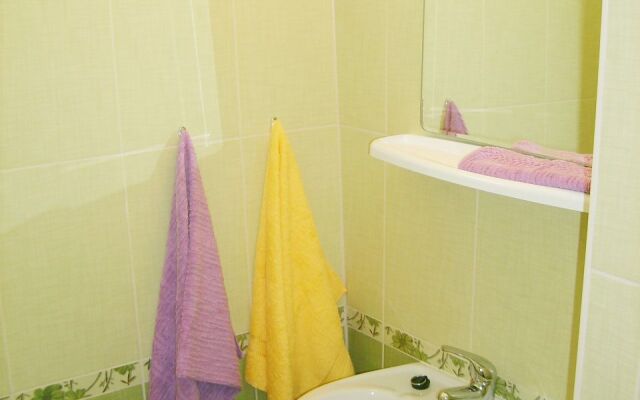Apartment Ivan - with parking : A4 Omis, Riviera Omis