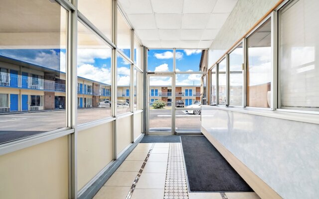 Capitol Inn And Suites
