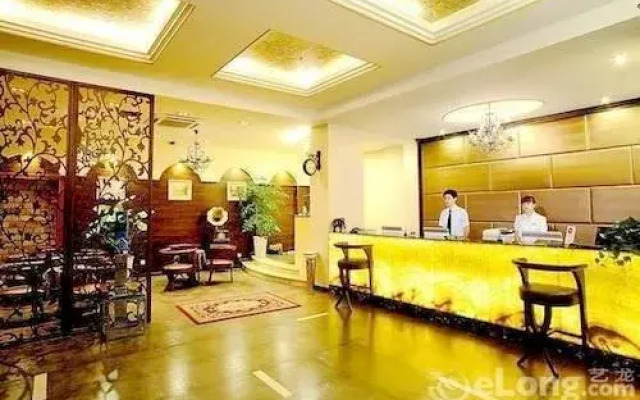 Chengdu House Hotel